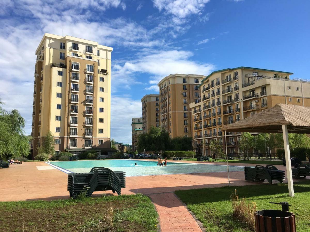 Luxury Apartment With Pool In North Bucharest Cretuleasca Exteriér fotografie