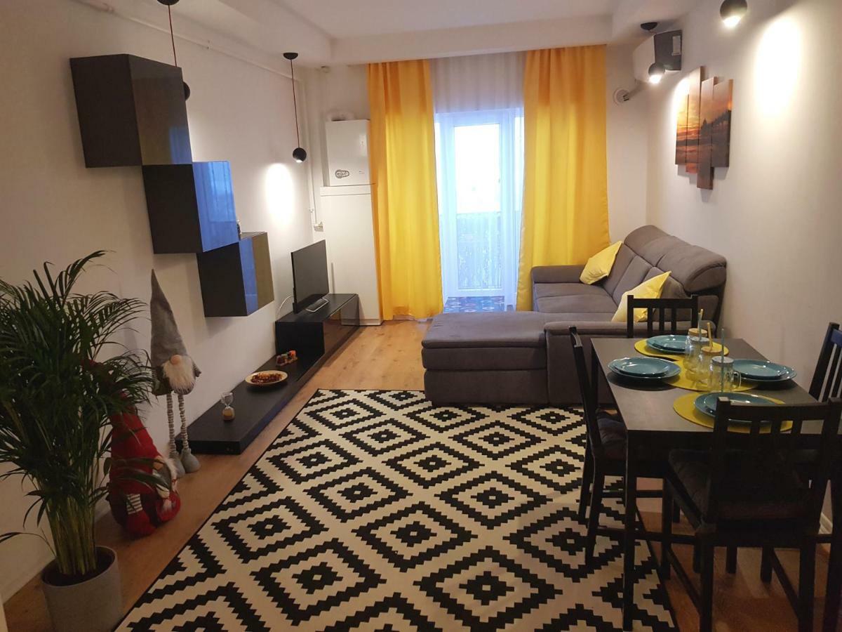 Luxury Apartment With Pool In North Bucharest Cretuleasca Exteriér fotografie